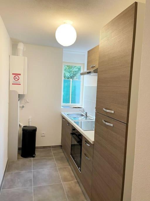 Rm-0 - Appartement F2 Au Rdc A Mulhouse Pour 1-2 Pers Extérieur photo